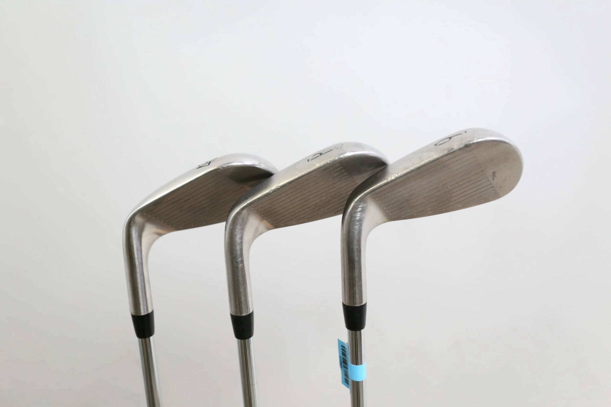Titleist T300 9, PW, 48* Iron Set RH True Temper Steel Shaft Regular Flex 4 Titleist T300 9, PW, 48* Iron Set RH True Temper Steel Shaft Regular Flex - Image 2