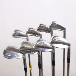 Wilson STAFF TOUR BLADE 4-PW, SW Iron Set RH -0.25 In Steel Shaft Stiff Flex