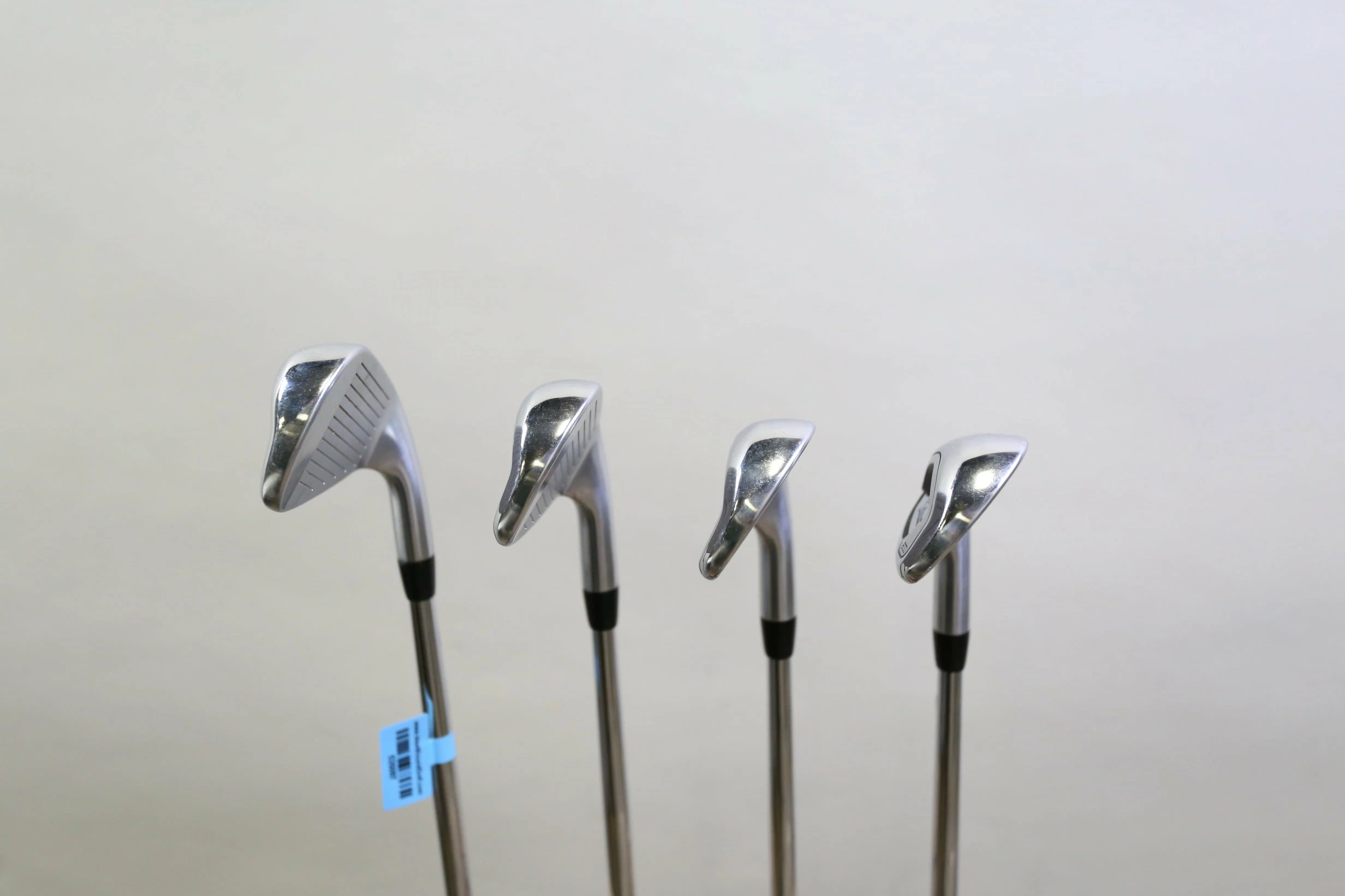 LEFTY Titleist T200 7-PW Iron Set -0.25 In Steel Shaft Stiff Flex 5 LEFTY Titleist T200 7-PW Iron Set -0.25 In Steel Shaft Stiff Flex - Image 3