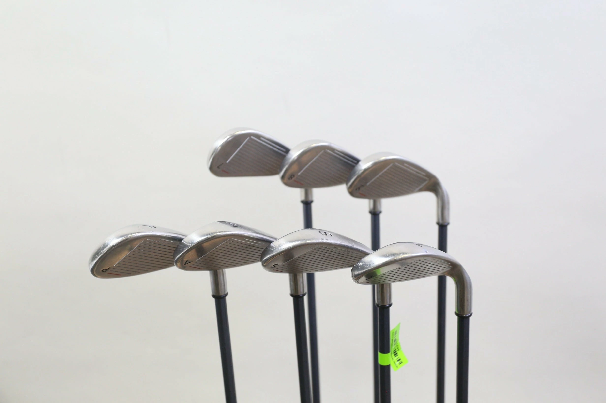 LEFTY Callaway Steelhead X-16 7-PW-AW-SW-LW Iron Set -0.75 In Graphite Regular 4 LEFTY Callaway Steelhead X-16 7-PW-AW-SW-LW Iron Set -0.75 In Graphite Regular - Image 2