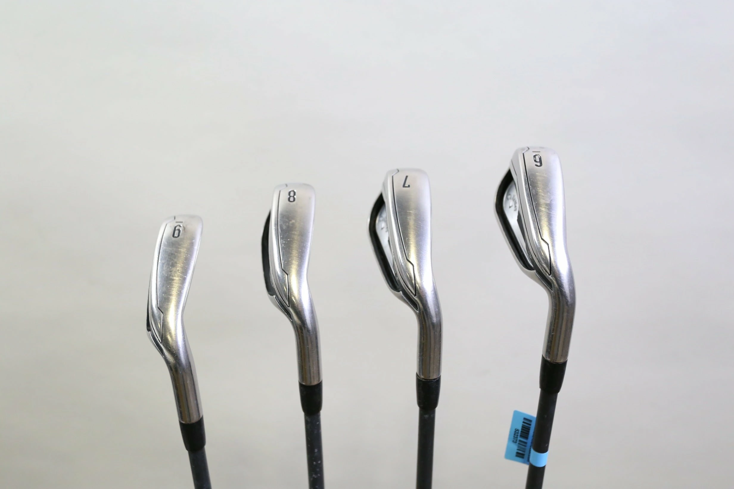 Callaway XR 6-9 Iron Set RH -0.75 In Accra Graphite Shafts Stiff Flex 5 Callaway XR 6-9 Iron Set RH -0.75 In Accra Graphite Shafts Stiff Flex - Image 4