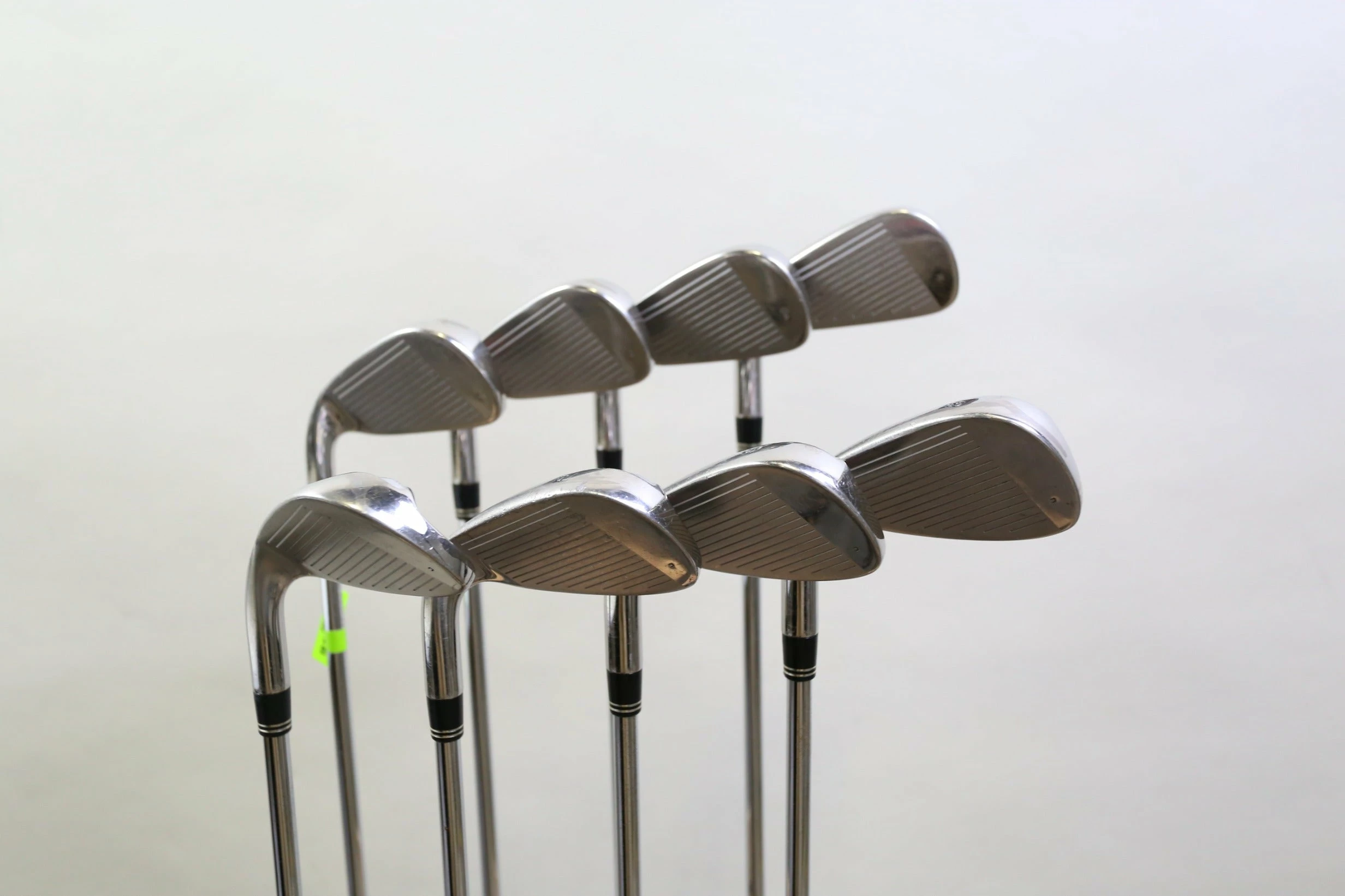 TaylorMade Burner Plus 4-9, PW, AW Iron Set RH TaylorMade Steel Shafts Uniflex 4 TaylorMade Burner Plus 4-9, PW, AW Iron Set RH TaylorMade Steel Shafts Uniflex - Image 2