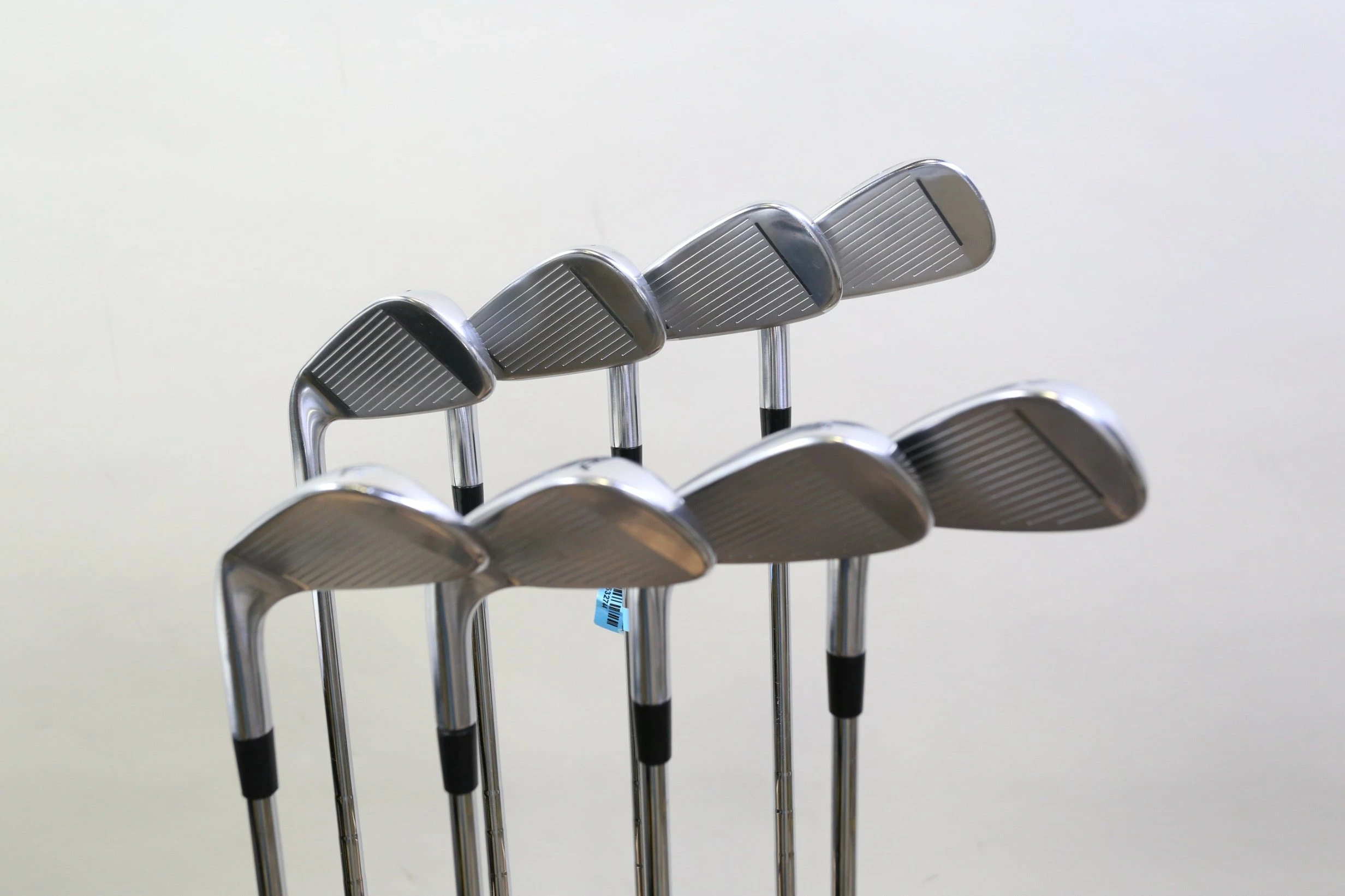TaylorMade RSi 2 4-PW-AW Iron Set RH -0.25 In KBS Tour Steel Shaft Stiff Flex 4 TaylorMade RSi 2 4-PW-AW Iron Set RH -0.25 In KBS Tour Steel Shaft Stiff Flex - Image 2