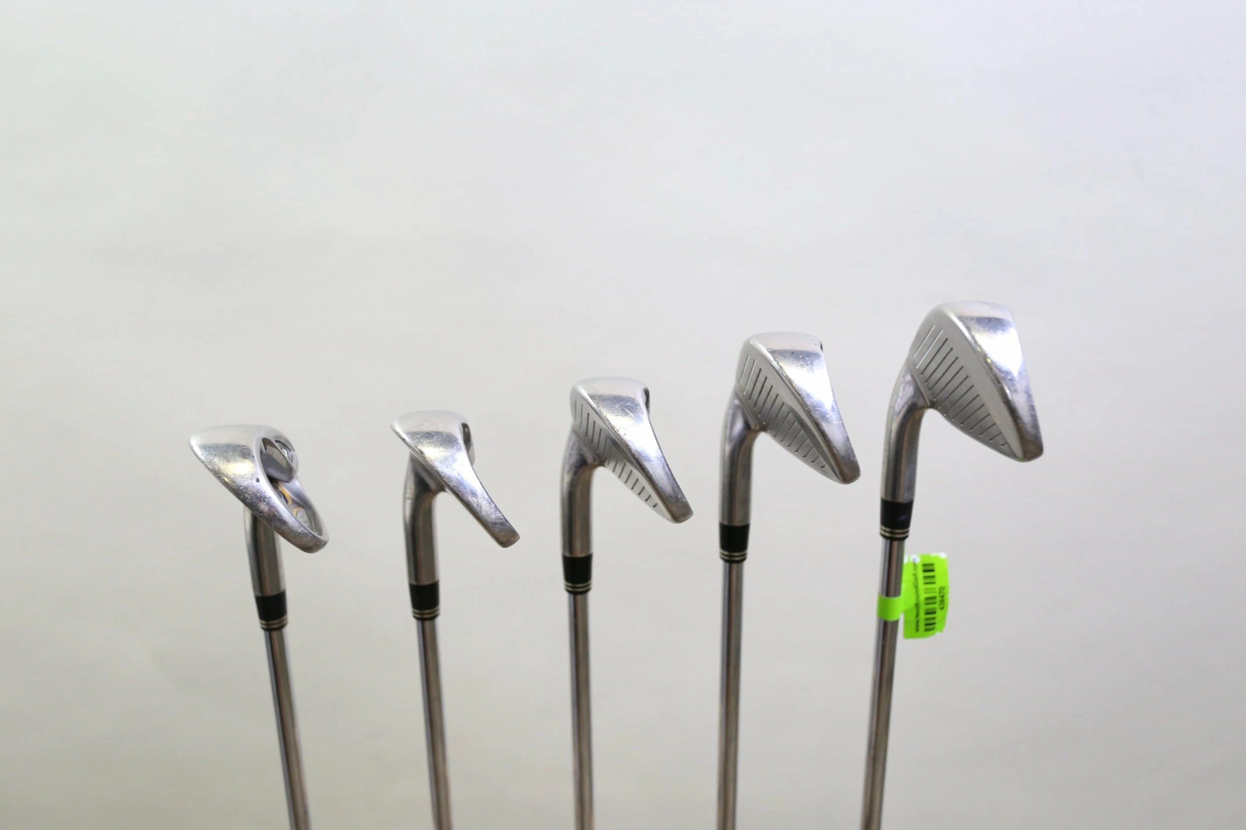 TaylorMade R7 6-9, PW Iron Set RH TaylorMade Steel Shafts Stiff Flex 5 TaylorMade R7 6-9, PW Iron Set RH TaylorMade Steel Shafts Stiff Flex - Image 3