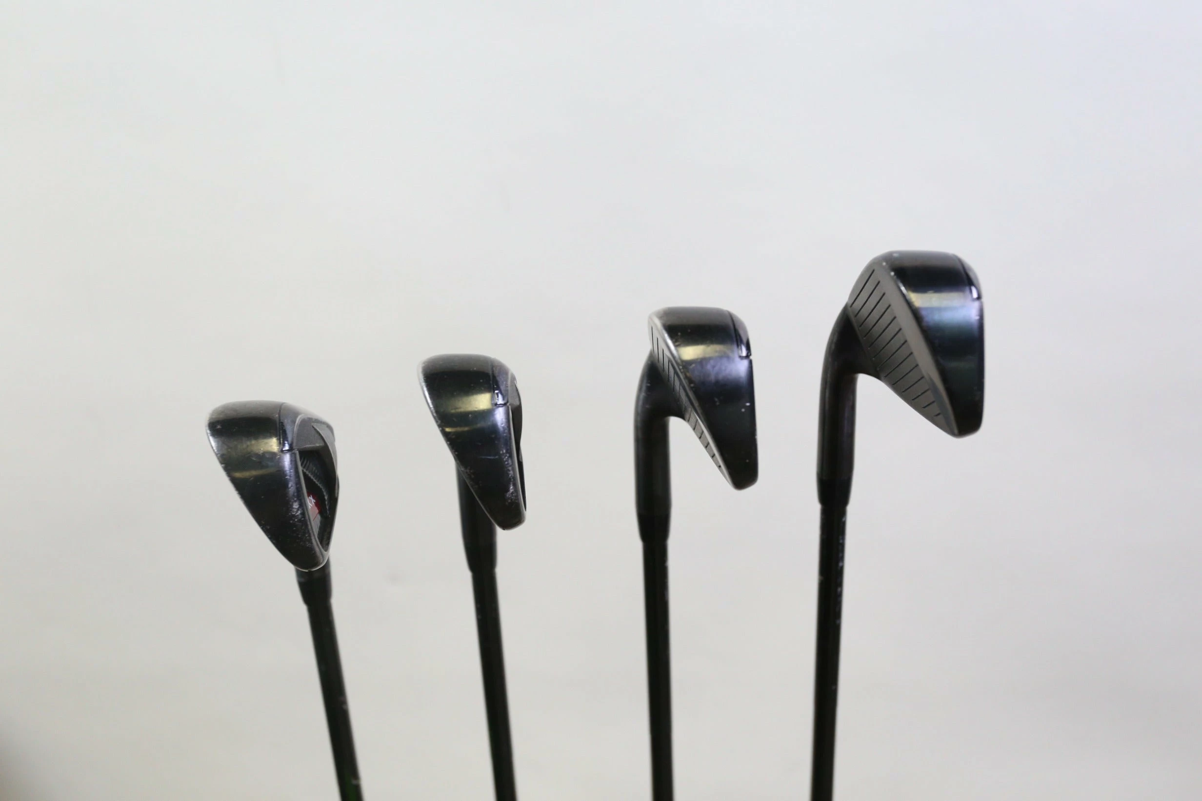 Callaway RAZR X Black 4-7 Iron Set RH -0.5 In Callaway Graphite Regular Flex 5 Callaway RAZR X Black 4-7 Iron Set RH -0.5 In Callaway Graphite Regular Flex - Image 3