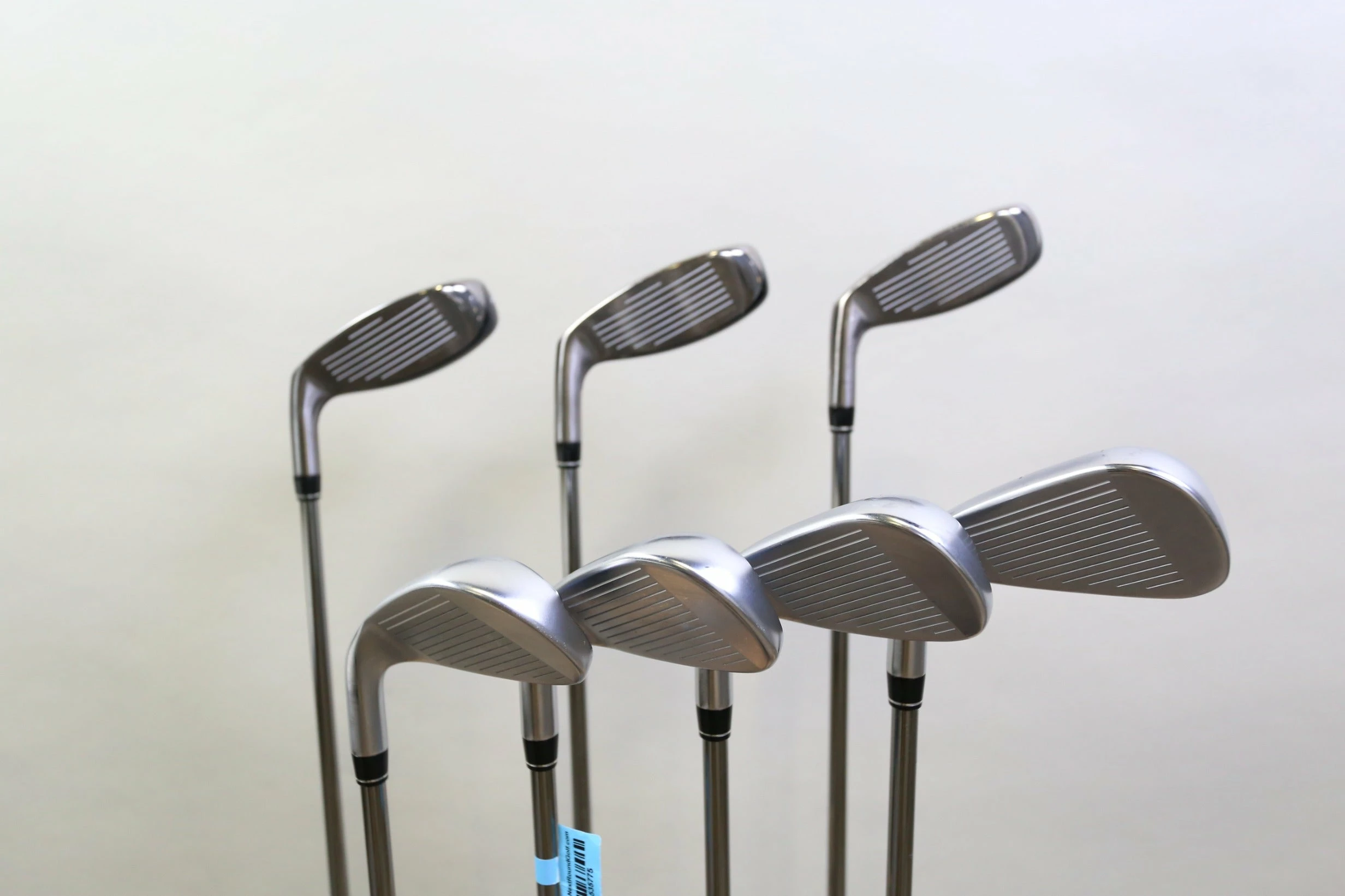 Callaway Big Bertha REVA Combo 4-PW Iron Set RH Graphite Shaft Ladies Flex 4 Callaway Big Bertha REVA Combo 4-PW Iron Set RH Graphite Shaft Ladies Flex - Image 2