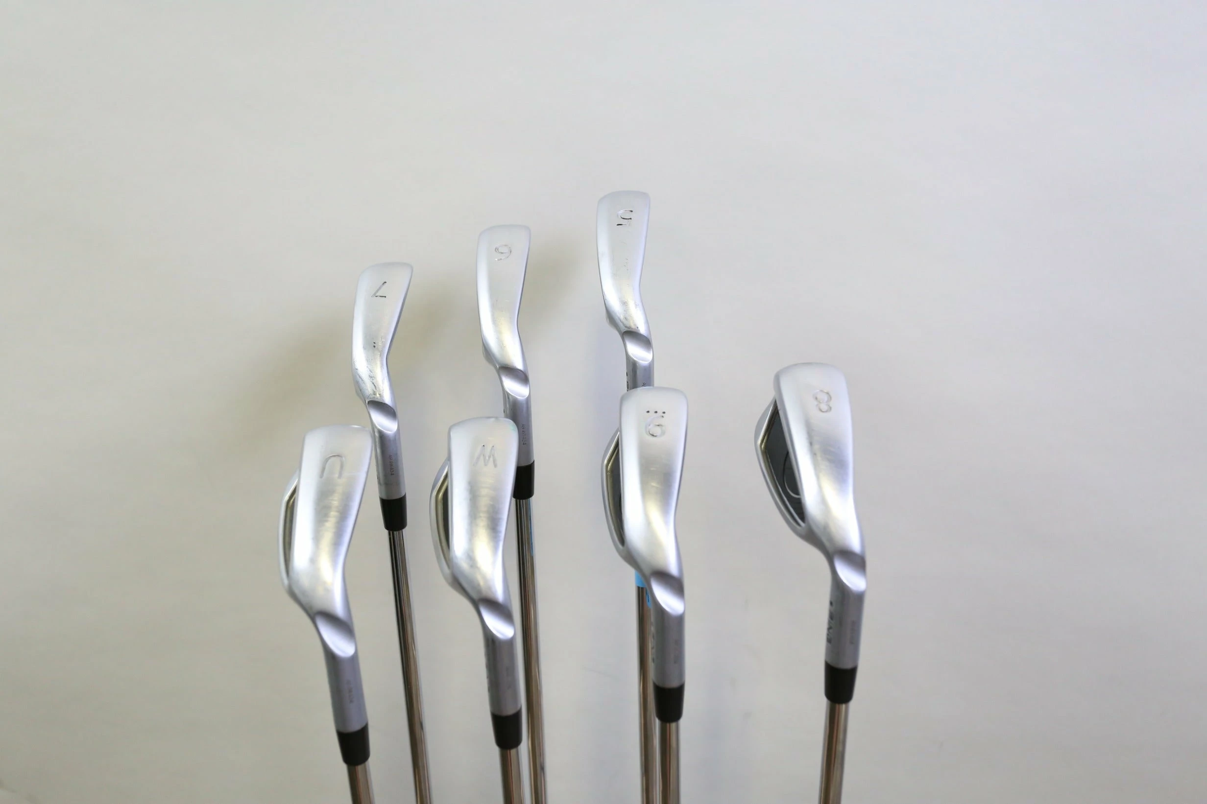 Ping G400 Black Dot 5-PW-UW Iron Set RH -0.25 In Ping AWT 2.0 Steel Regular Flex 6 Ping G400 Black Dot 5-PW-UW Iron Set RH -0.25 In Ping AWT 2.0 Steel Regular Flex - Image 4