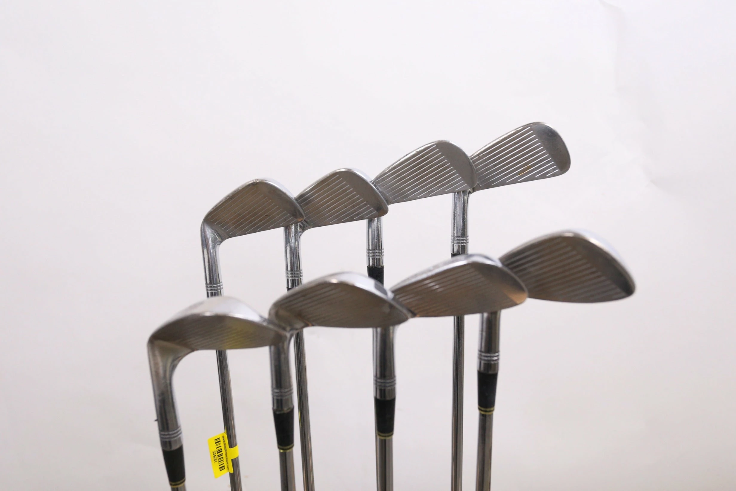 Wilson STAFF TOUR BLADE 4-PW, SW Iron Set RH -0.25 In Steel Shaft Stiff Flex 4 Wilson STAFF TOUR BLADE 4-PW, SW Iron Set RH -0.25 In Steel Shaft Stiff Flex - Image 2