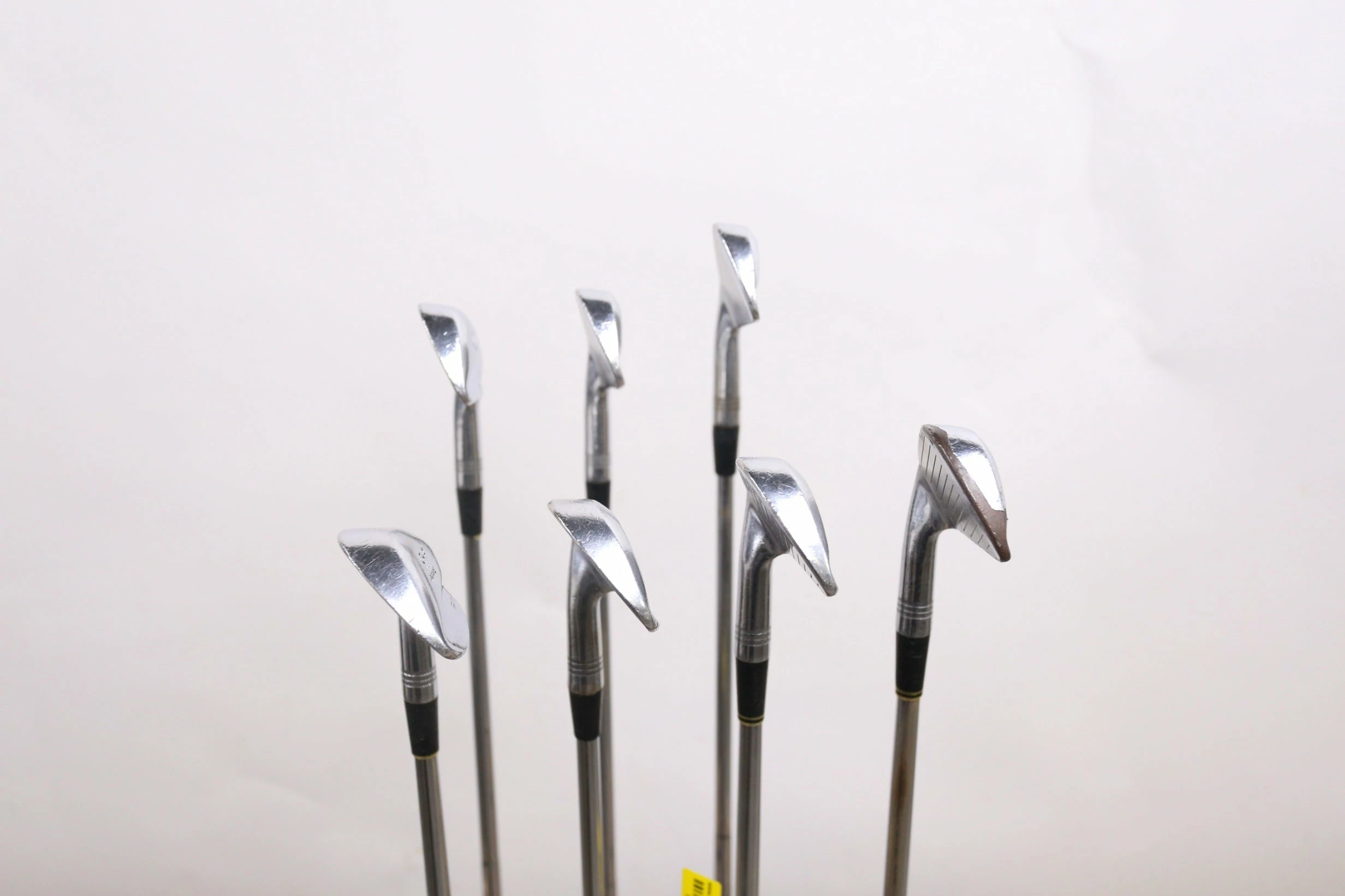 Wilson STAFF FG-17 3-9 Iron Set RH True Temper Steel Shafts Stiff Flex 5 Wilson STAFF FG-17 3-9 Iron Set RH True Temper Steel Shafts Stiff Flex - Image 3