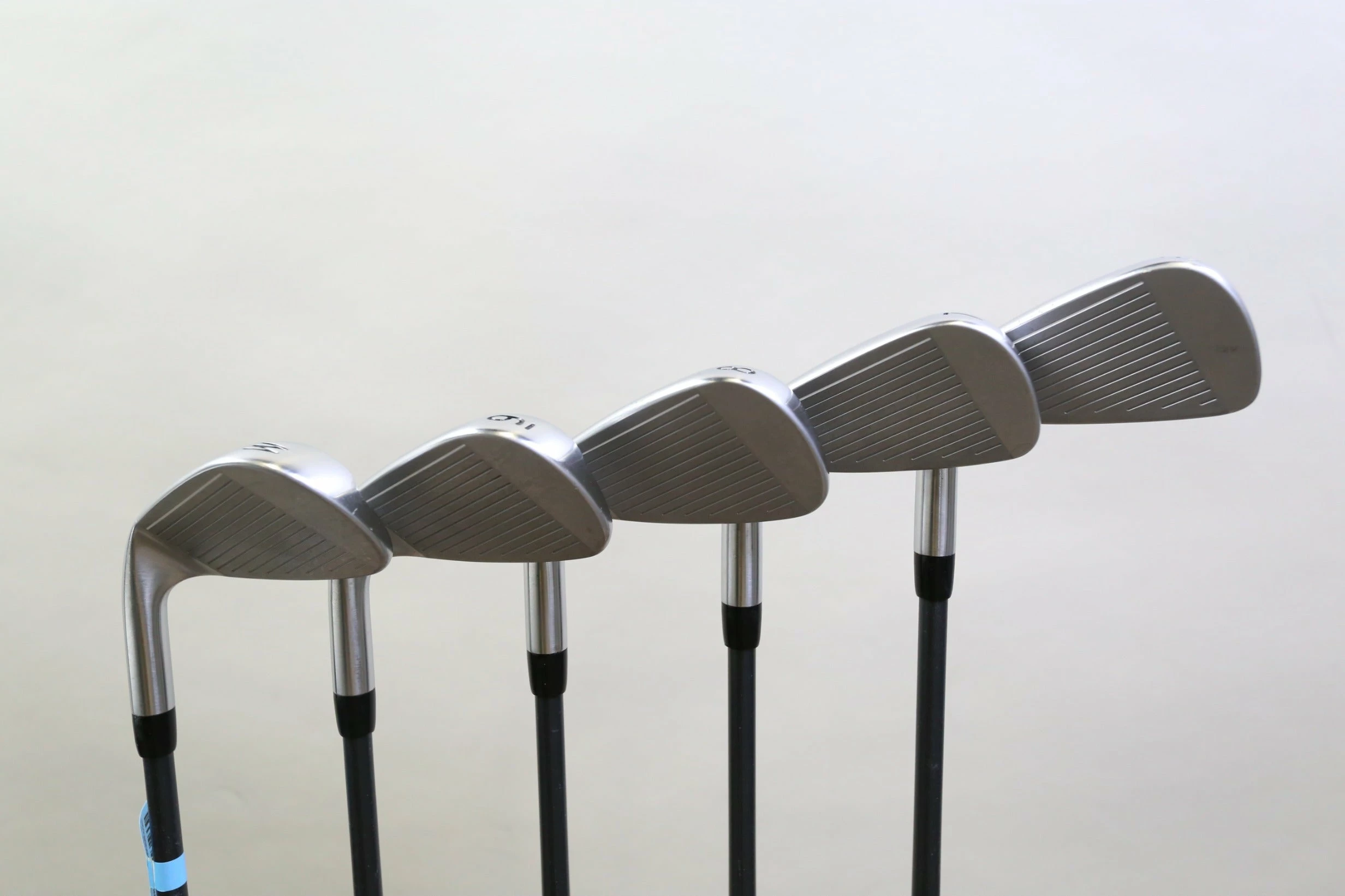 PXG 0311P Gen 3 6-9, PW Iron Set RH ACCRA 80i Graphite Shafts Stiff Flex 4 PXG 0311P Gen 3 6-9, PW Iron Set RH ACCRA 80i Graphite Shafts Stiff Flex - Image 2