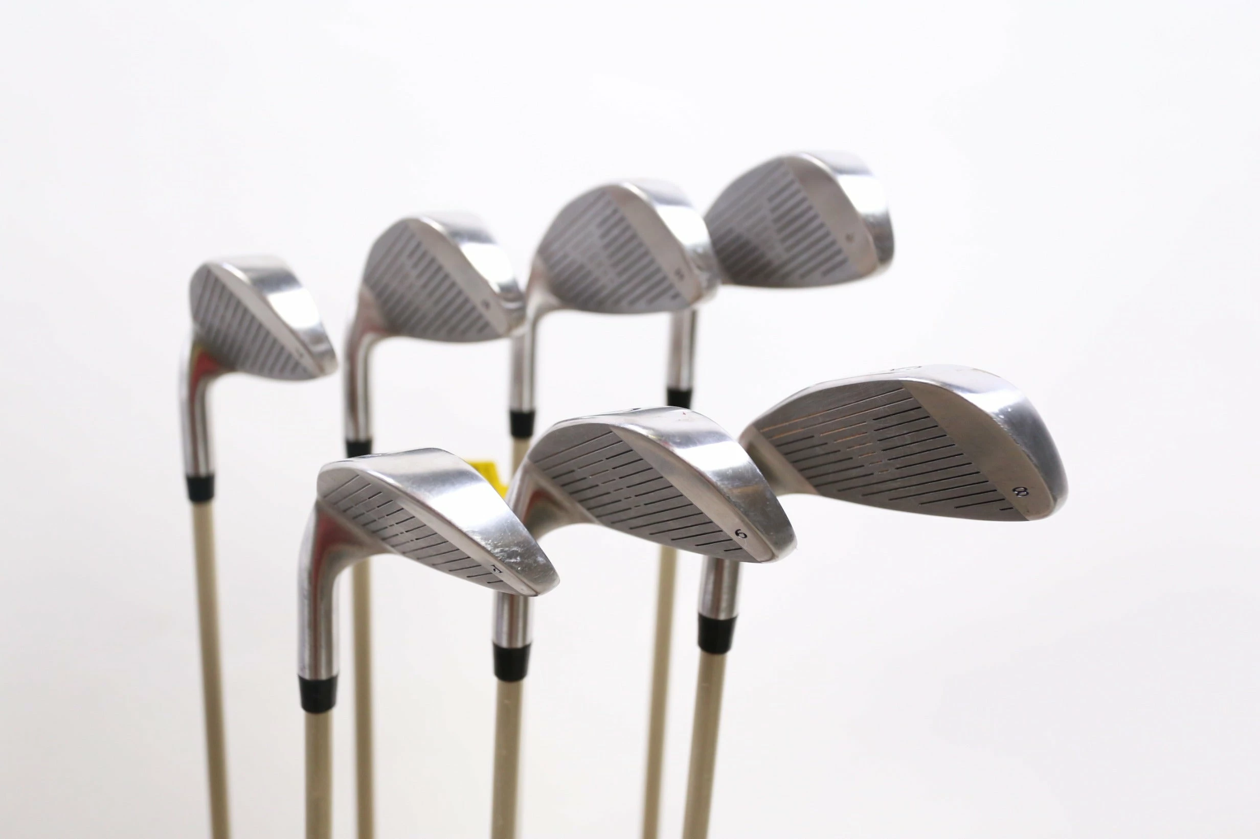 Wilson Pro Staff WD Oversize 4-PW Iron Set RH -0.5 In Graphite Shafts Ladies 6 Wilson Pro Staff WD Oversize 4-PW Iron Set RH -0.5 In Graphite Shafts Ladies - Image 4