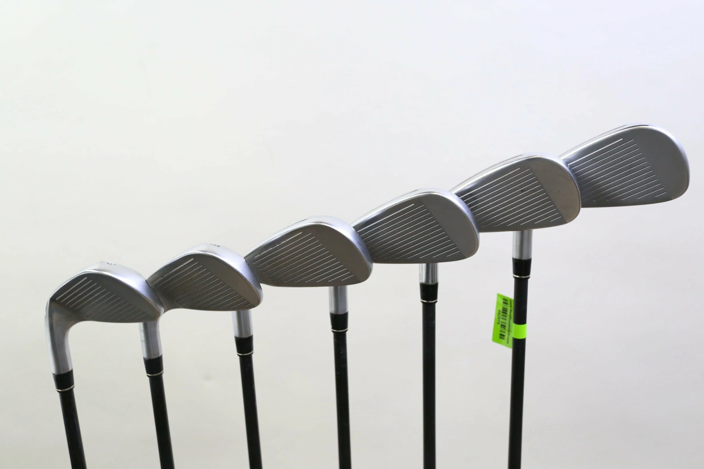 TaylorMade RBladez 4-9 Iron Set RH -0.5 In RocketFuel Graphite Regular Flex 4 TaylorMade RBladez 4-9 Iron Set RH -0.5 In RocketFuel Graphite Regular Flex - Image 2