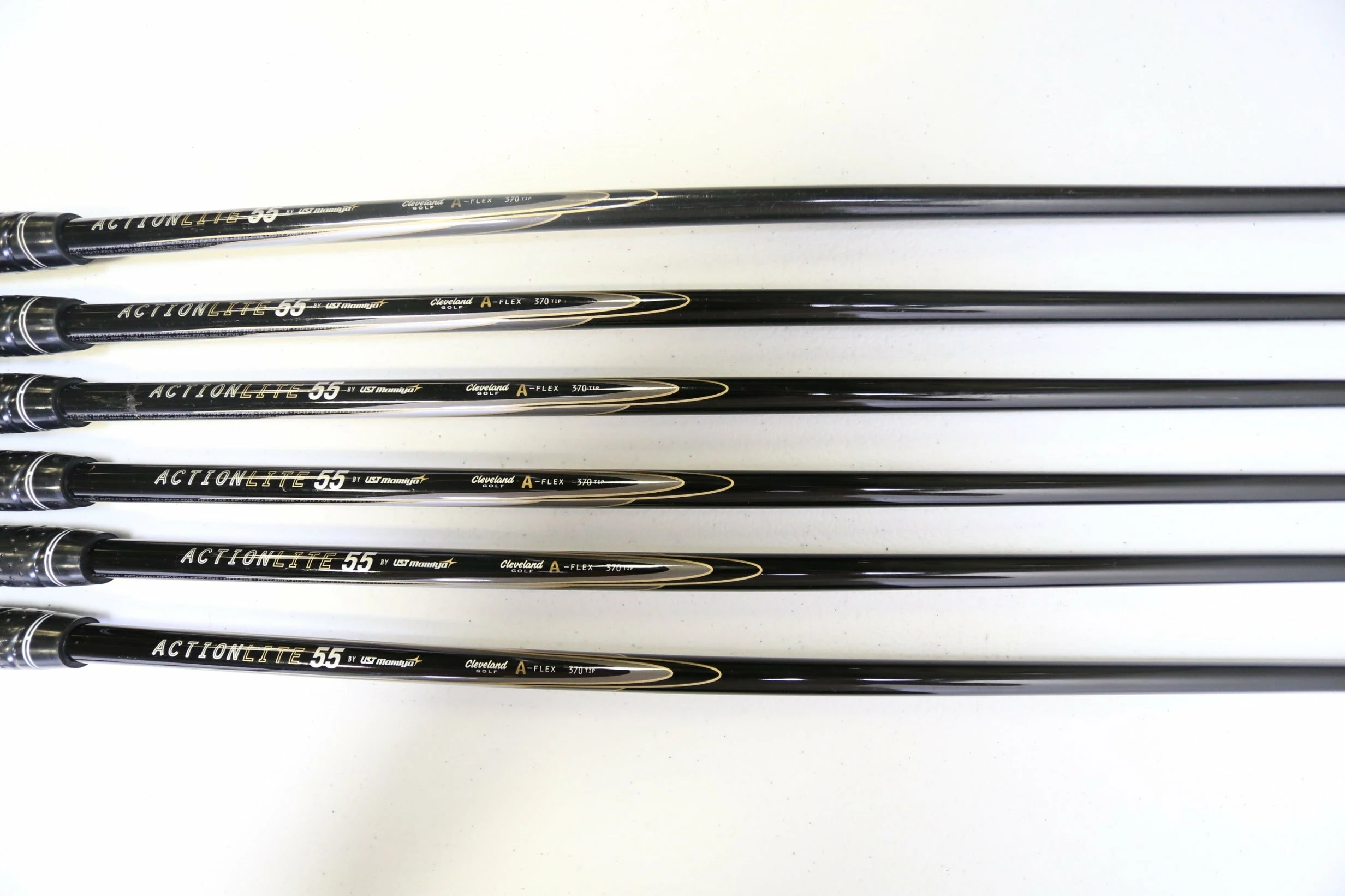 Cleveland 588 MT 6-PW-DW Iron Set RH -0.25 In Action UltraLite Graphite Seniors 9 Cleveland 588 MT 6-PW-DW Iron Set RH -0.25 In Action UltraLite Graphite Seniors - Image 7