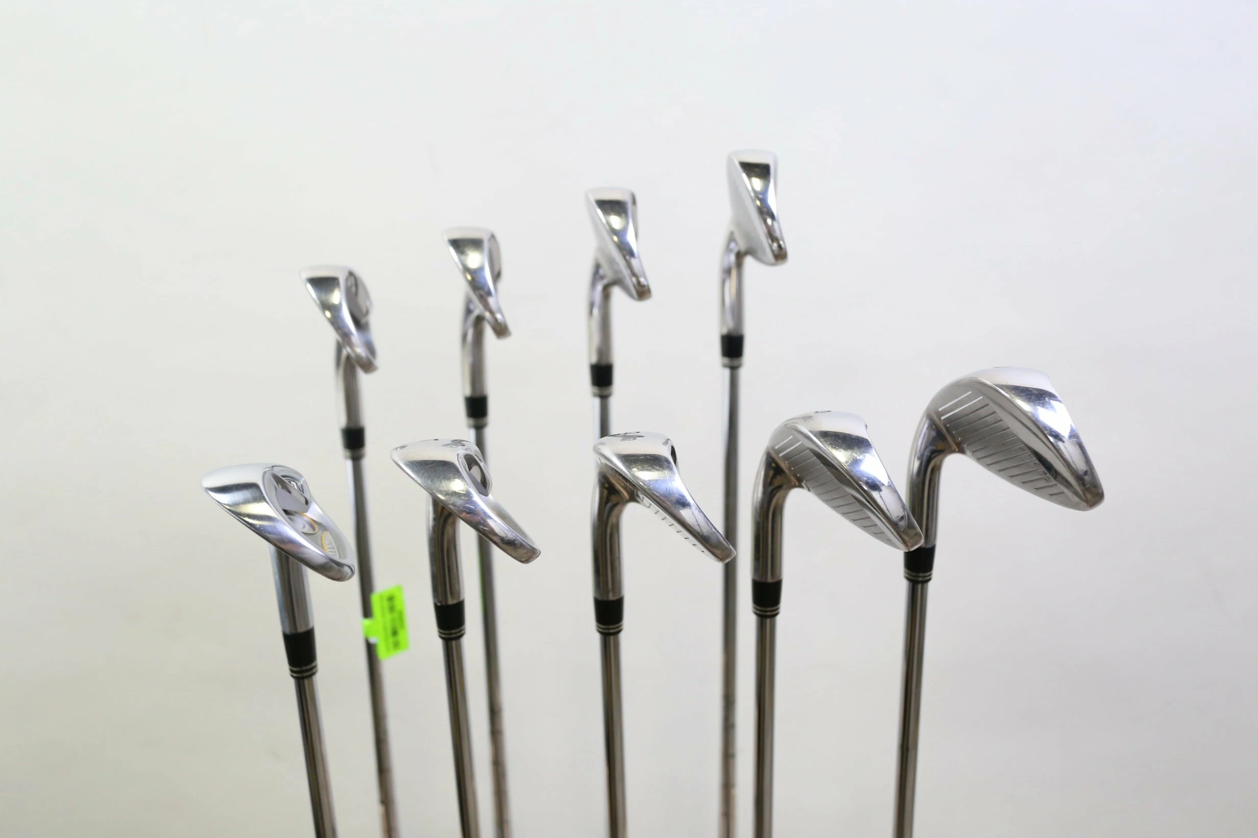 TaylorMade R7 4-PW-AW-SW Iron Set RH -0.25 In TaylorMade Steel Stiff Flex 5 TaylorMade R7 4-PW-AW-SW Iron Set RH -0.25 In TaylorMade Steel Stiff Flex - Image 3