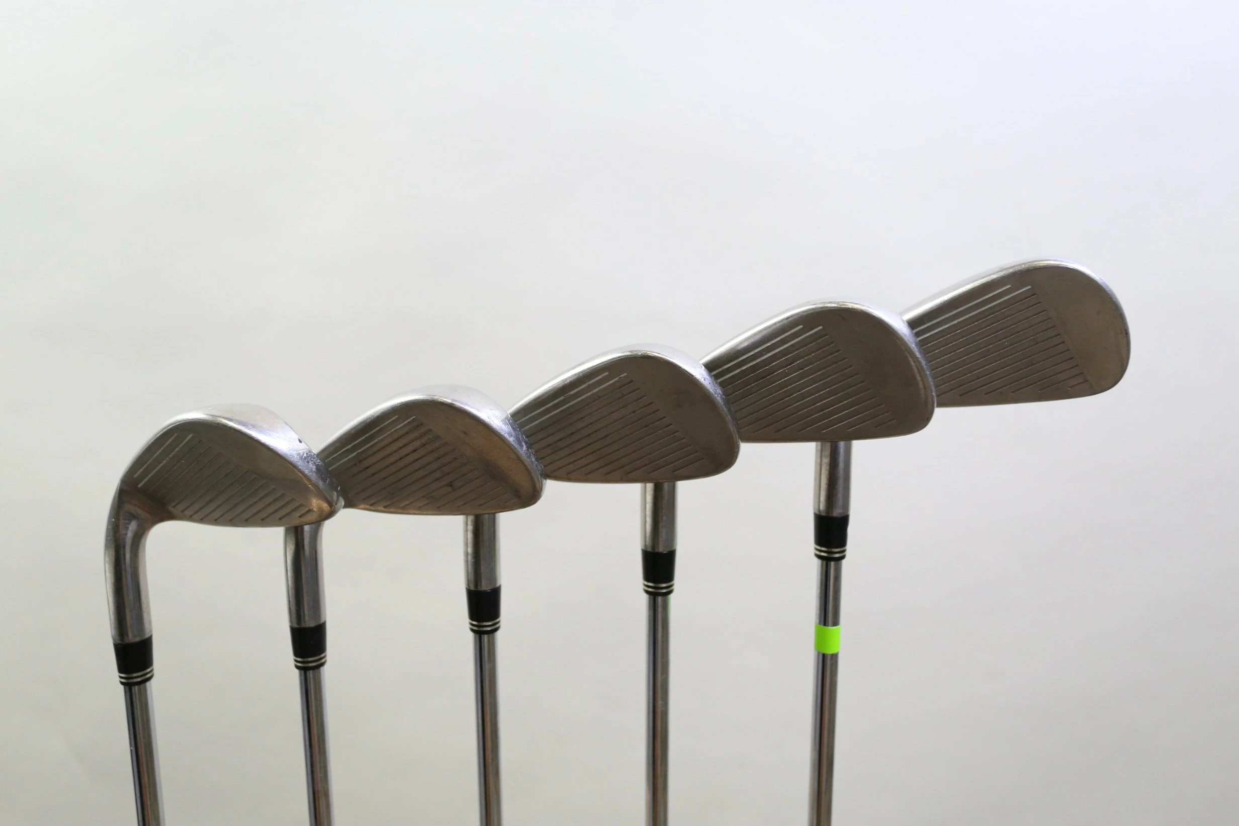 TaylorMade R7 6-9, PW Iron Set RH TaylorMade Steel Shafts Stiff Flex 4 TaylorMade R7 6-9, PW Iron Set RH TaylorMade Steel Shafts Stiff Flex - Image 2