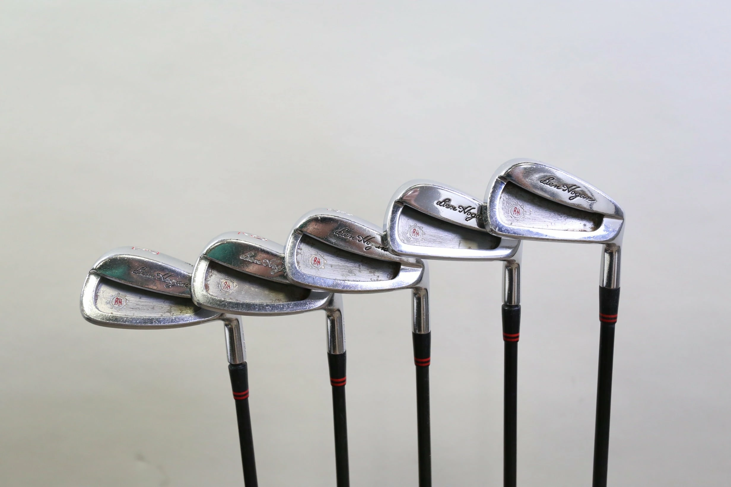 Ben Hogan Apex Edge 6-9, EW Iron Set RH Ben Hogan Apex Graphite Shafts Stiff 3 Ben Hogan Apex Edge 6-9, EW Iron Set RH Ben Hogan Apex Graphite Shafts Stiff
