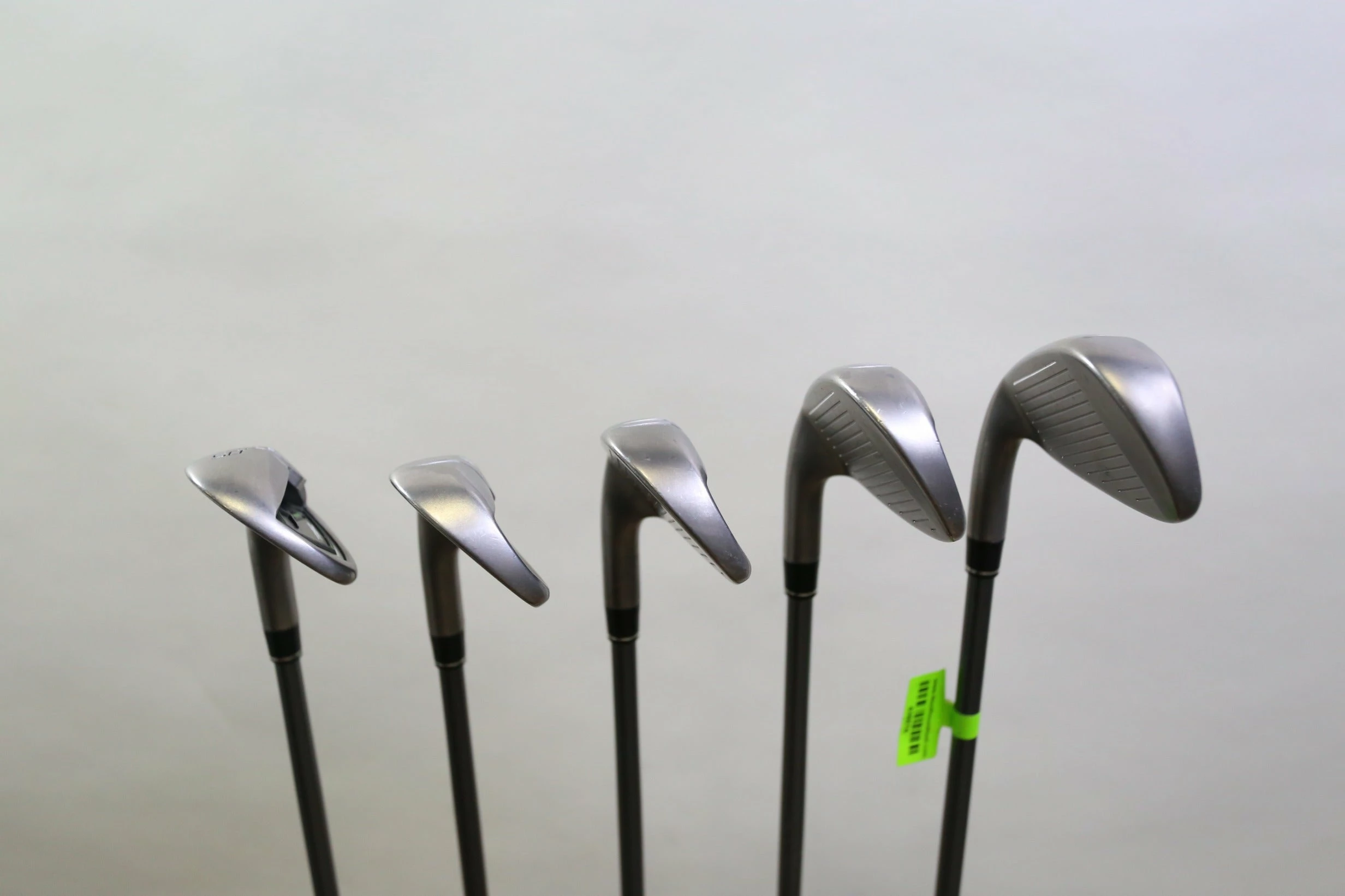 TaylorMade RocketBallz 7-PW-AW Iron Set RH -0.25 In RBZ Graphite Seniors Flex 5 TaylorMade RocketBallz 7-PW-AW Iron Set RH -0.25 In RBZ Graphite Seniors Flex - Image 3