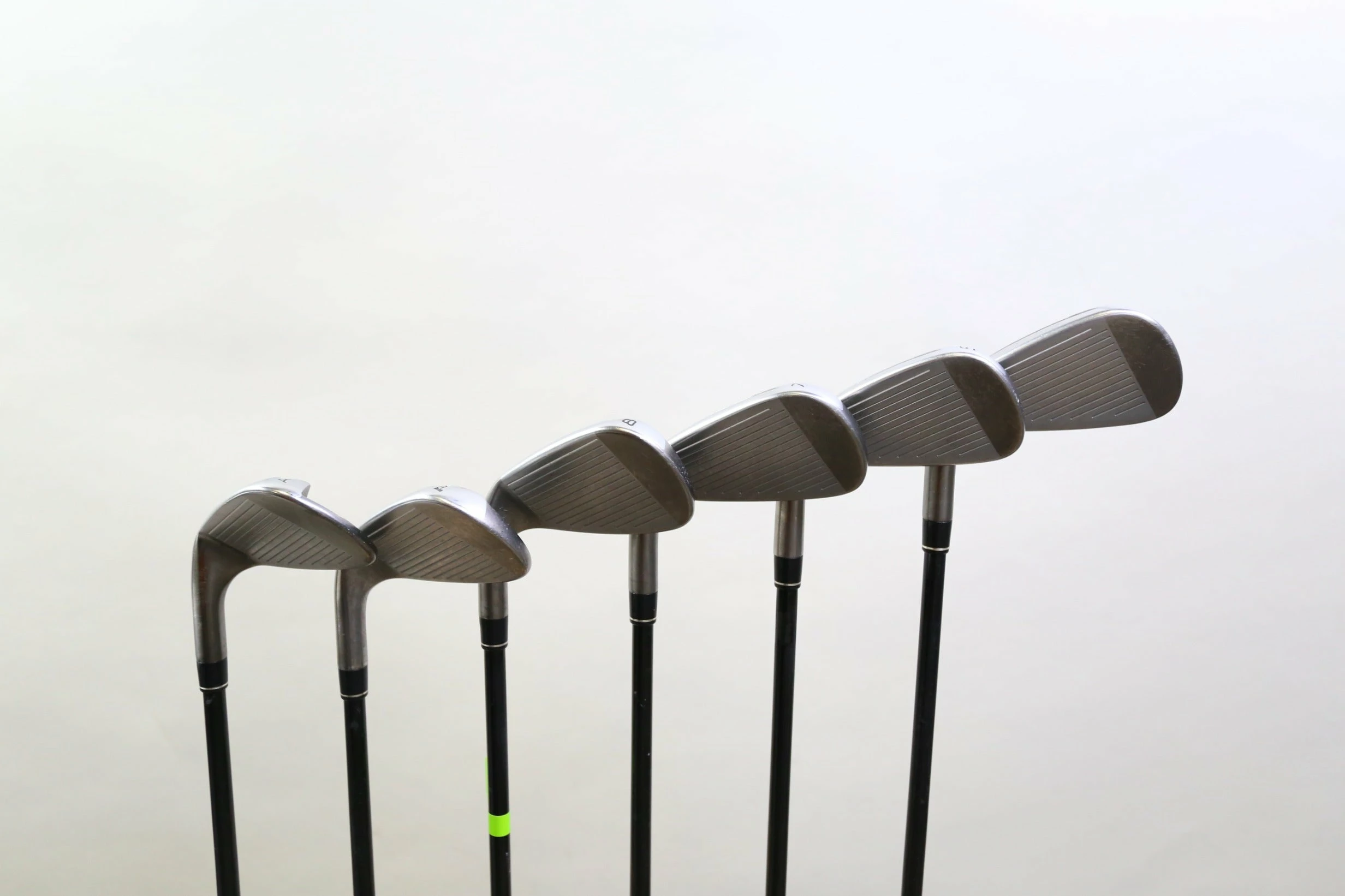 TaylorMade SpeedBlade 5-8, PW, GW Iron Set RH -0.25 In Graphite Shafts Regular 4 TaylorMade SpeedBlade 5-8, PW, GW Iron Set RH -0.25 In Graphite Shafts Regular - Image 2