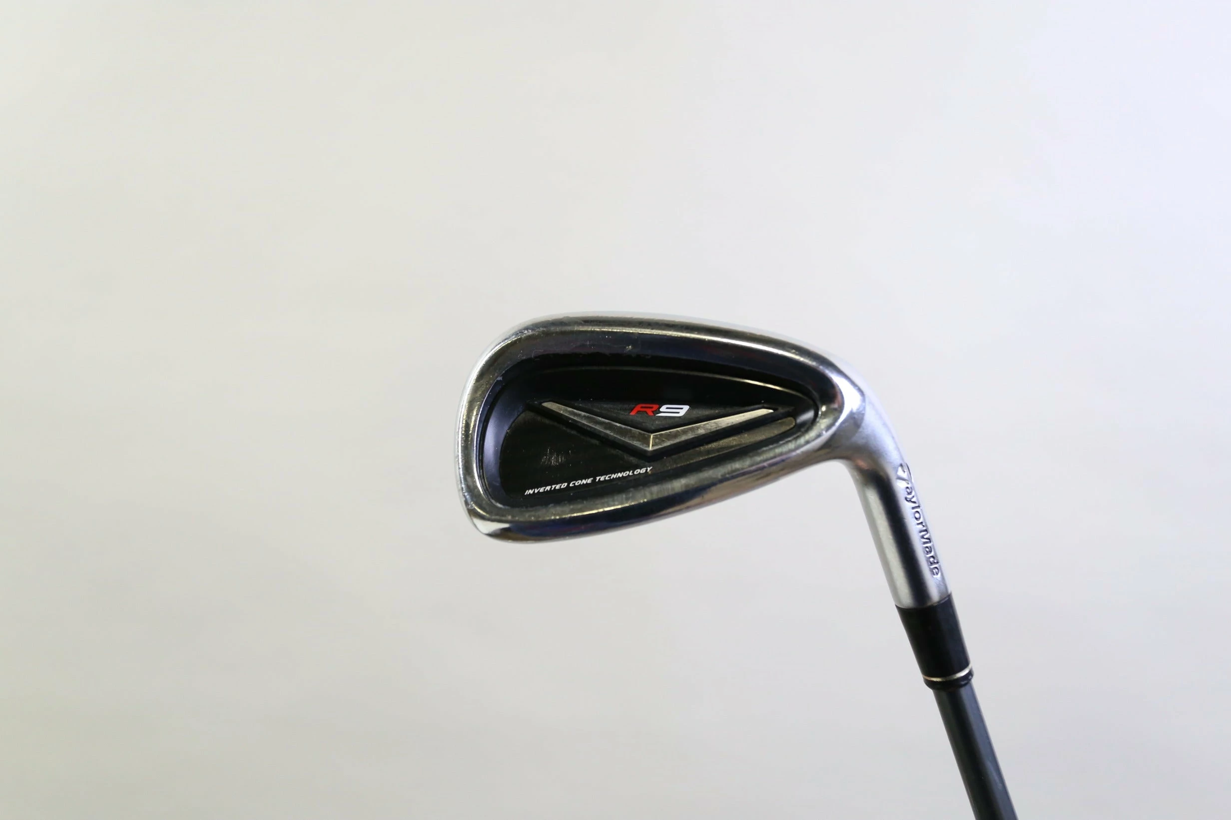 TaylorMade R9 5-6, 8-SW Iron Set RH -0.25 In Fujikura Graphite Shafts Stiff Flex 7 TaylorMade R9 5-6, 8-SW Iron Set RH -0.25 In Fujikura Graphite Shafts Stiff Flex - Image 5