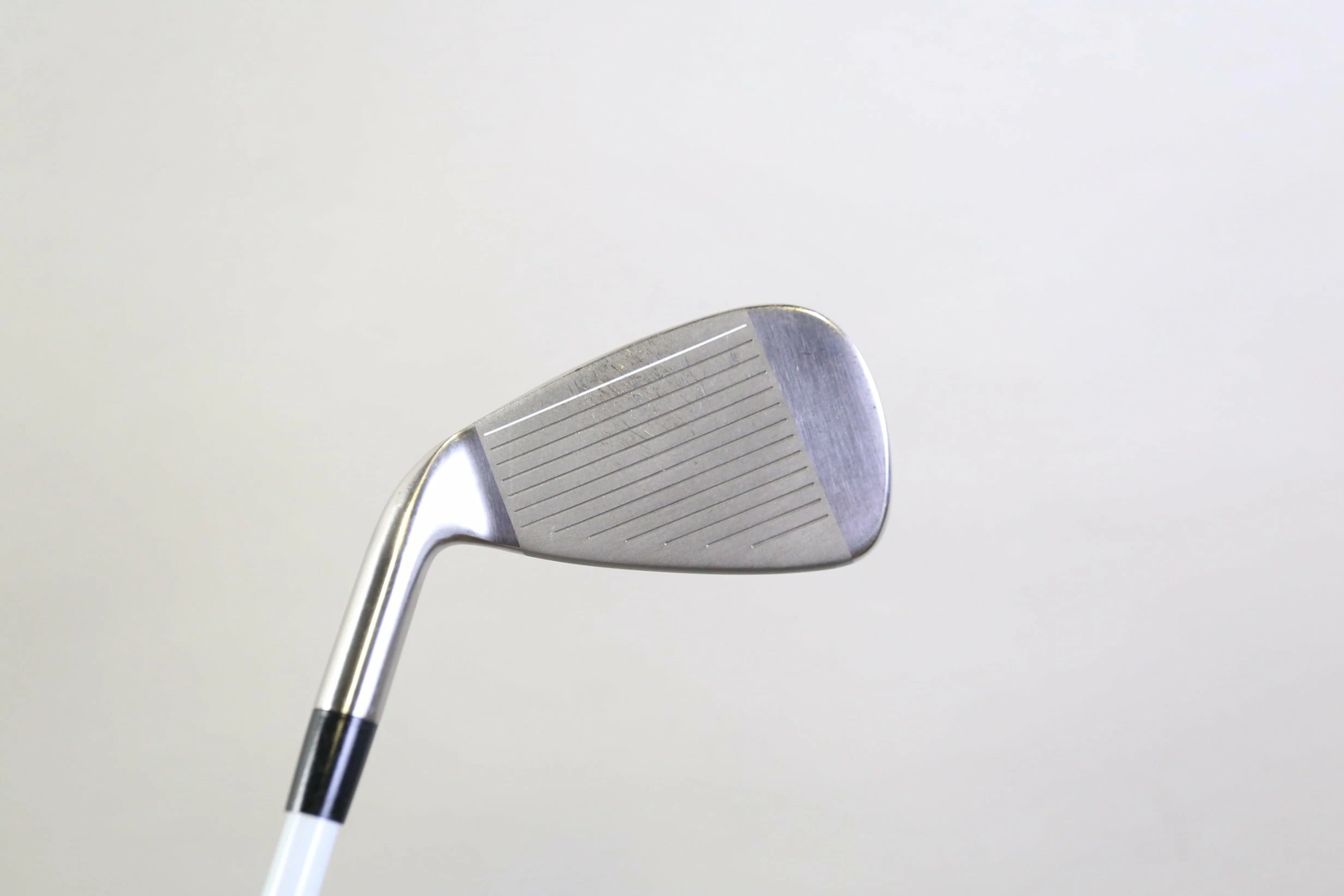 Tour Edge HL4 Single 7 Iron 31* RH 36 In UST Mamiya Graphite Ladies Flex 4 Tour Edge HL4 Single 7 Iron 31* RH 36 In UST Mamiya Graphite Ladies Flex - Image 2