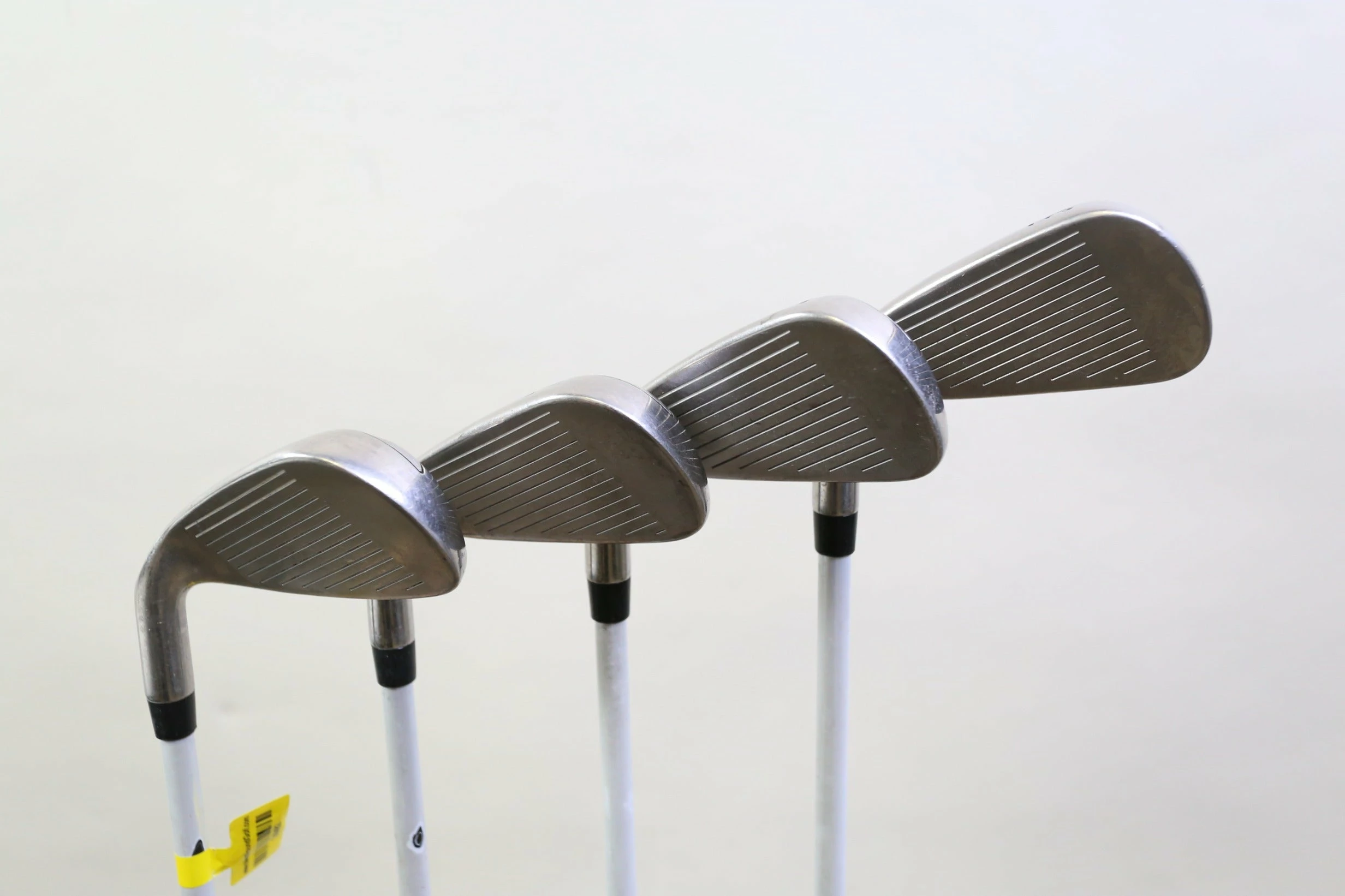 Callaway X Hot 5-8 Iron Set RH -0.75 In Callaway Graphite Shaft Regular Flex 4 Callaway X Hot 5-8 Iron Set RH -0.75 In Callaway Graphite Shaft Regular Flex - Image 2